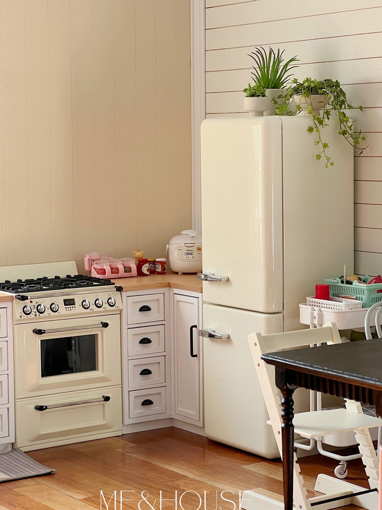 1/6 Model domku dla lalek akce – Kitchen Q recenzja i cena